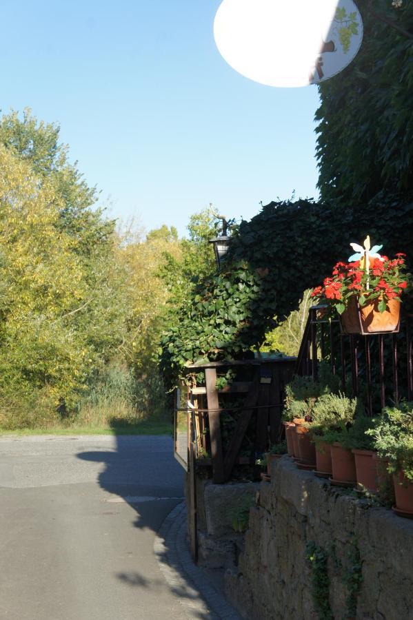 Wunderschoene Ferienwohnung In Winterhausen Mit Kueche, Bad Und Piano Экстерьер фото